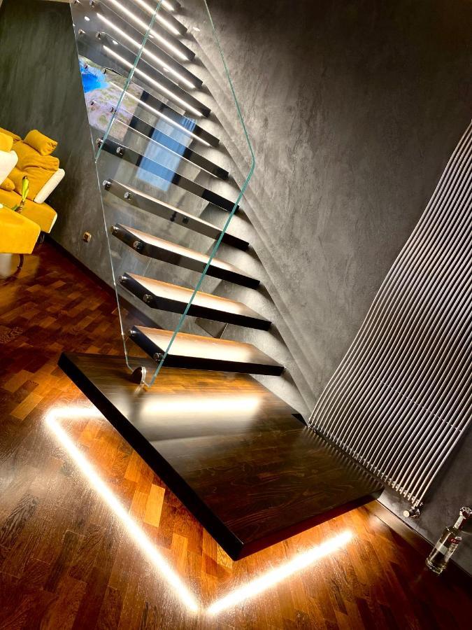 Апартаменты Wood Luxury House Пескара Экстерьер фото